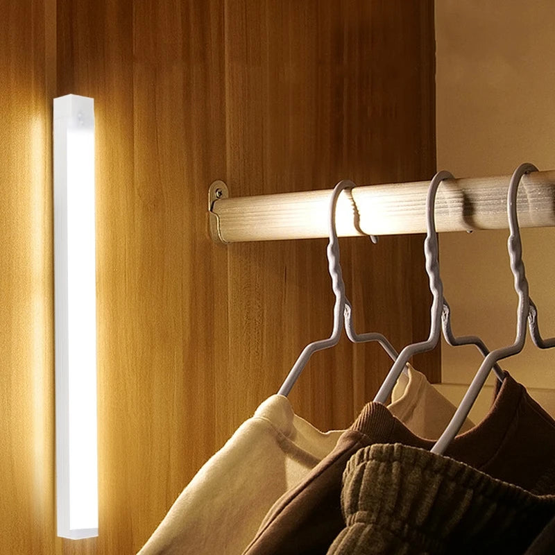 LUXSIA™ AuraSense - Lampe LED magnétique à détection de mouvement